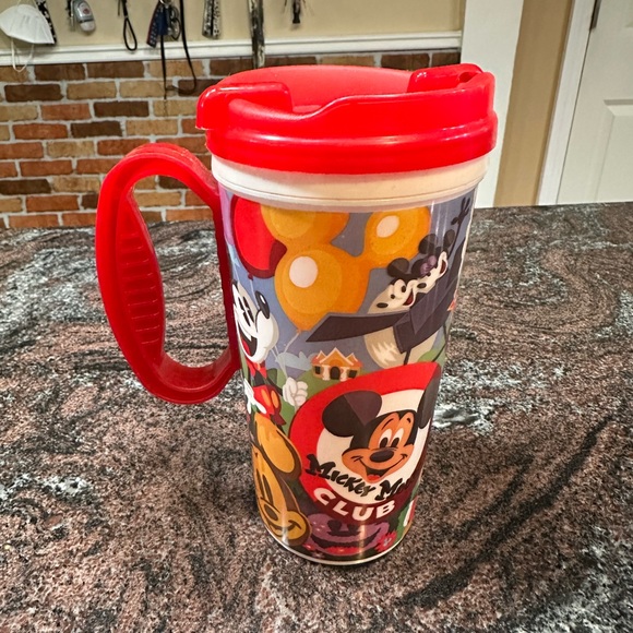 Walt Disney World refillable resort mug - Picture 3 of 6
